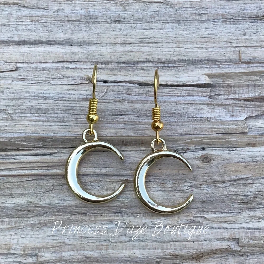 Gold Moon‎ Dangle Earrings